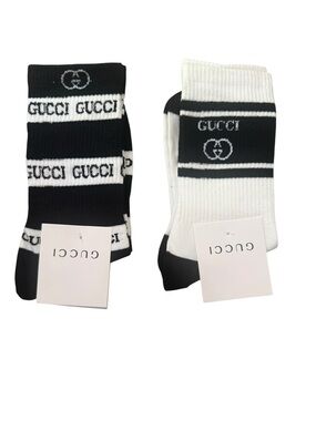 2 Pair Gucci Outlet Women’s Black & White Logo Crew Socks - Pack of 2